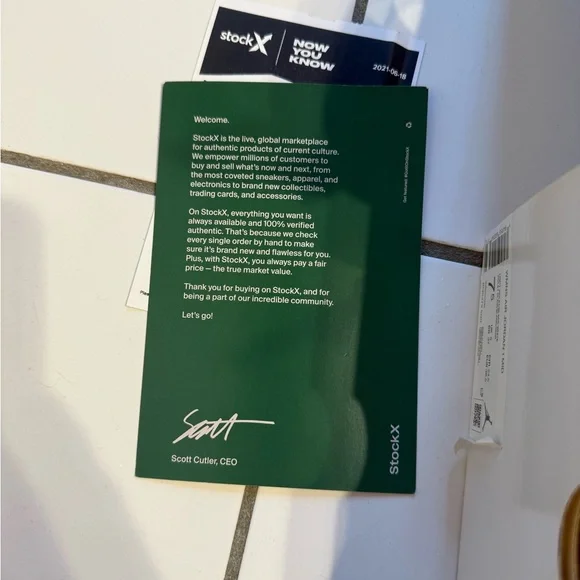 Jordan Women’s Air Jordan 1 Mid Light Violet/Black-White - Picture 7 of 8